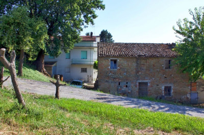 Casa colonica da ristrutturare, vista mare e Castello di Gradara, Marche