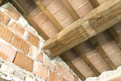 Forte riduzione di prezzo. Casale con 5 appartamenti