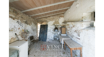 ***VENDUTO RUSTICO NELLE MARCHE ALTIDONA***