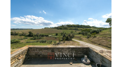 ***VENDUTO RUSTICO NELLE MARCHE ALTIDONA***