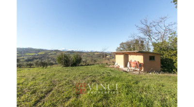 Casale con vari annessi