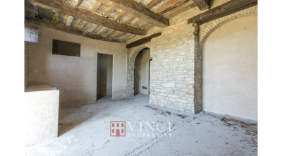 Casale con vari annessi