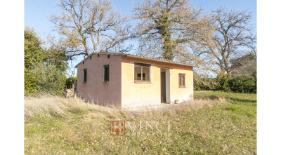 Casale con vari annessi