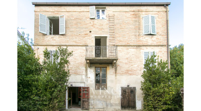 ***IN TRATTATIVA*** Casa Luisa