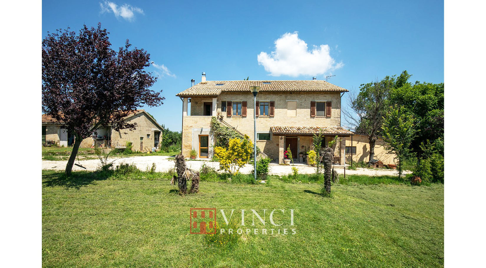 *** UNDER OFFER*** The Pond