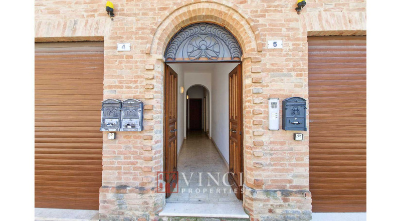 ***VENDUTA*** - Montefiore Centro storico