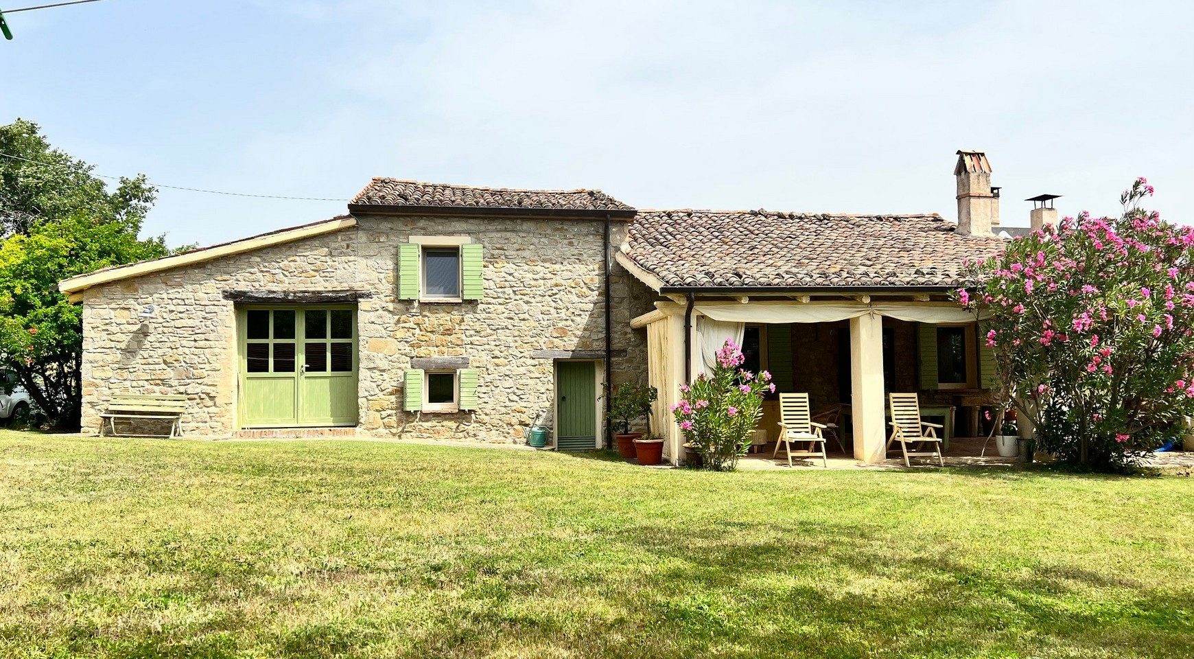 ***UNDER OFFER*** Il Gelsomino