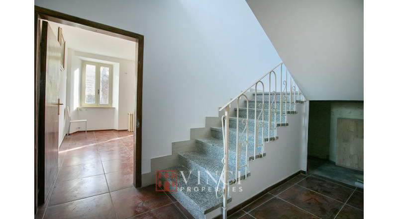 Porzione di casale in vendita nelle Marche a Montalto