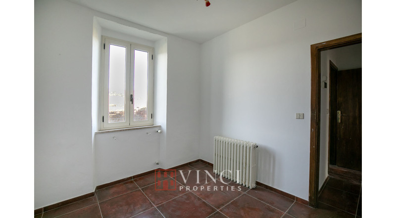 Porzione di casale in vendita nelle Marche a Montalto