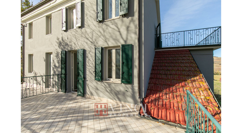 Porzione di casale in vendita nelle Marche a Montalto