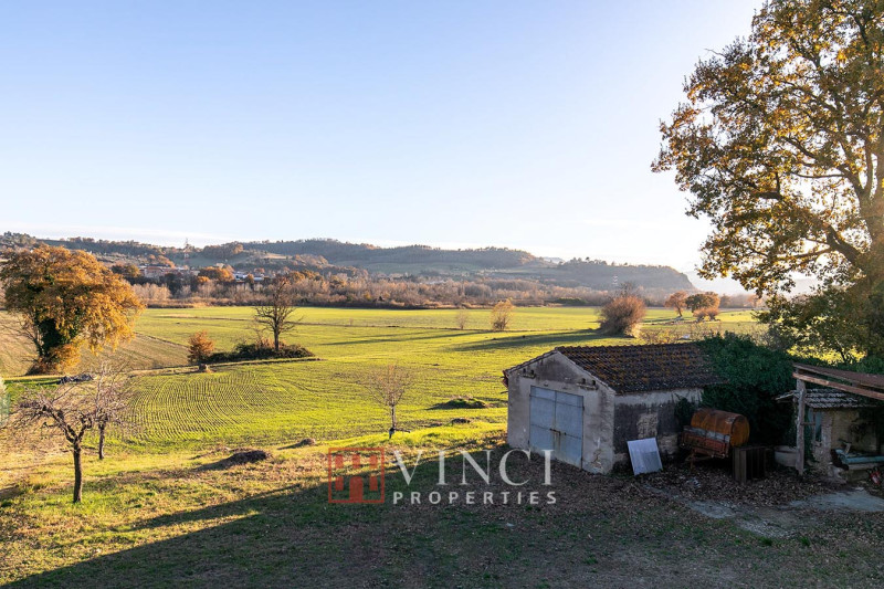 Porzione di casale Falerone, Marche