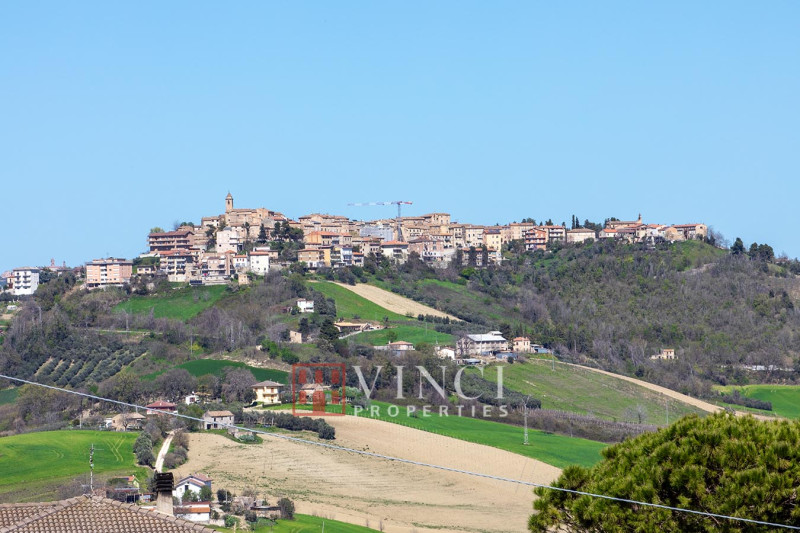 Casale Maliscia vista mare