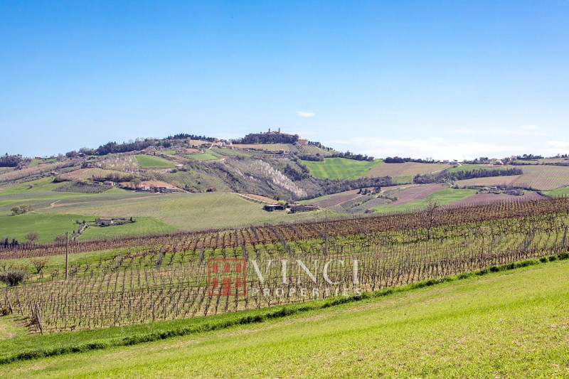 Casale Maliscia vista mare