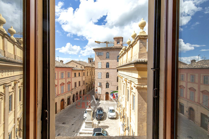 Elegante appartamento a Treia