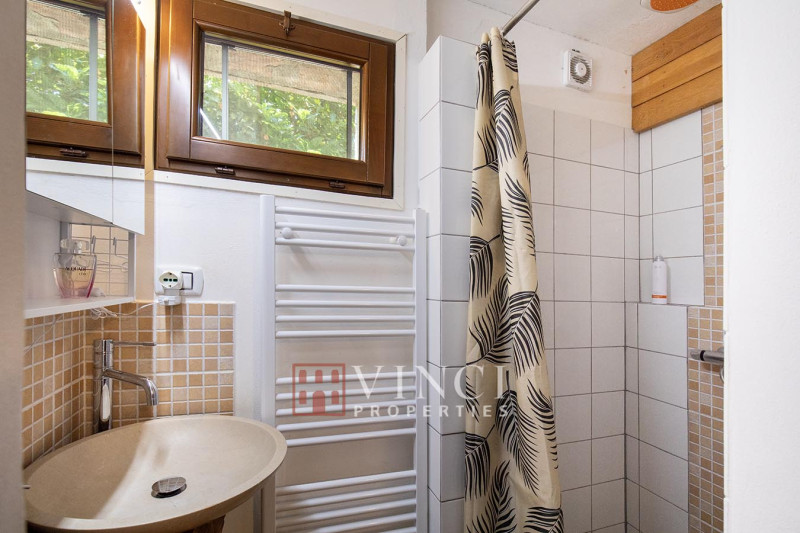 Agriturismo di successo con agricampeggio, ristorante e prodotti biologici