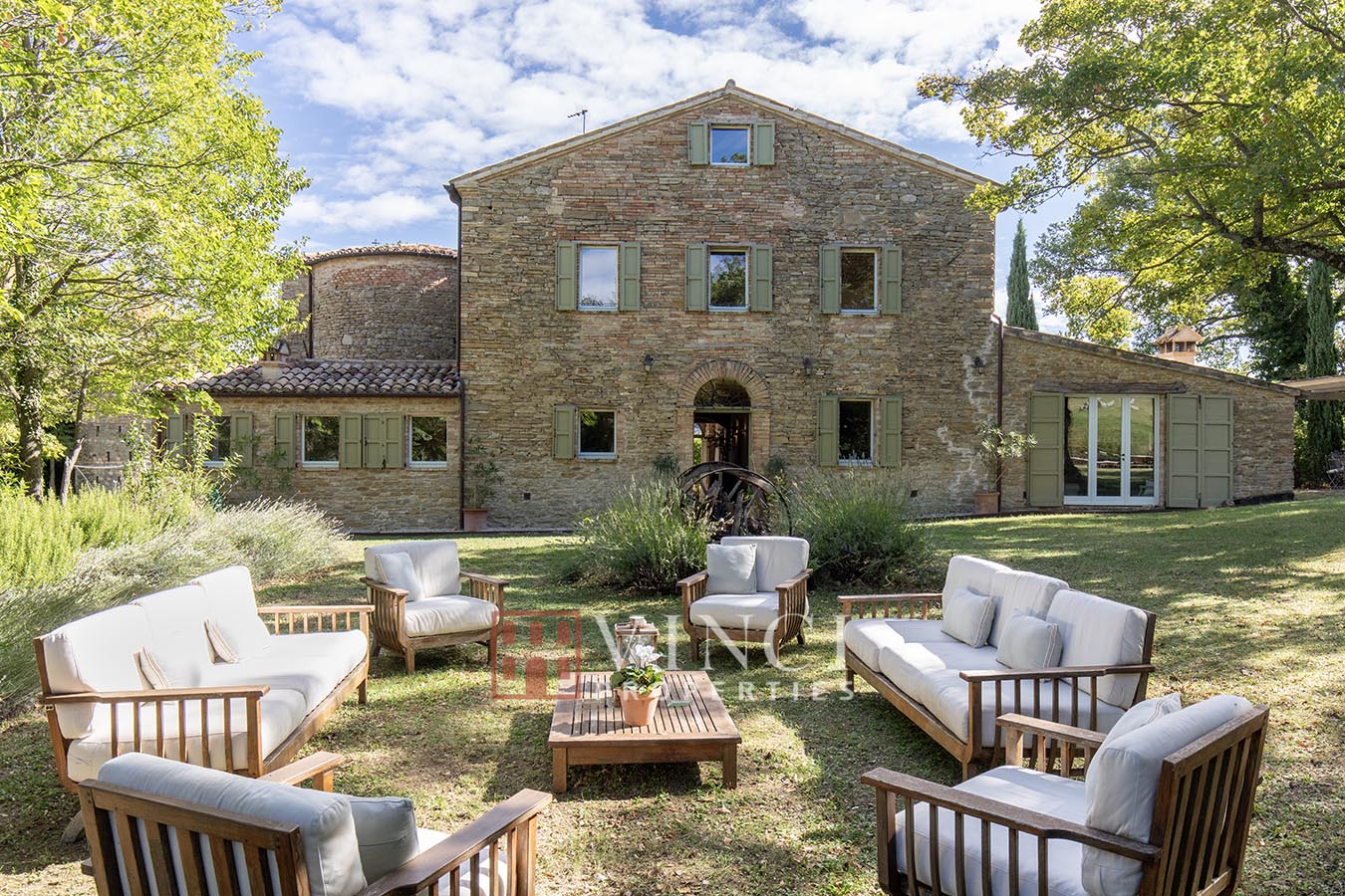 Il piccolo monastero