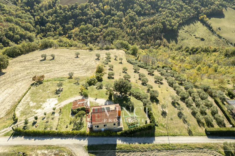 Casale Monterubbiano Sibillini view