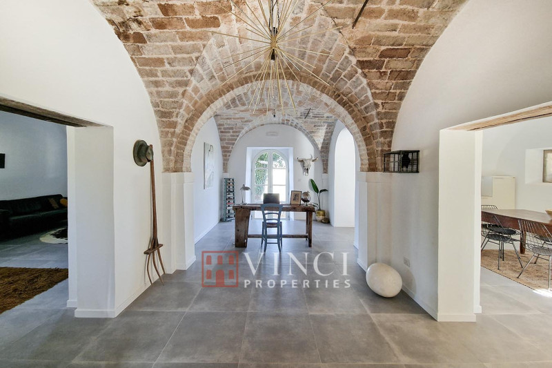 Casale Antico e Moderno