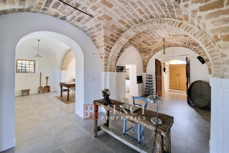 Casale Antico e Moderno