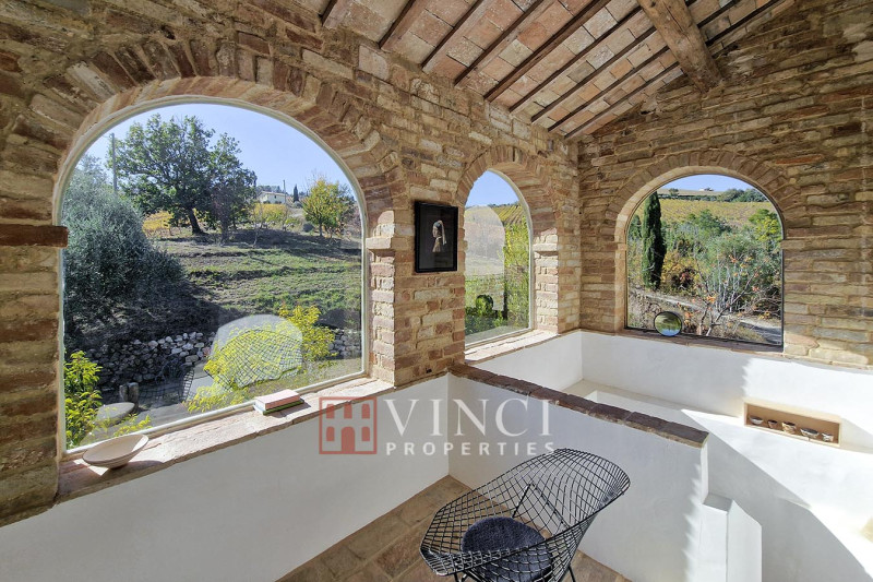 Casale Antico e Moderno