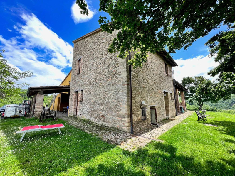 Casale/struttura ricettiva ristrutturato in vendita nelle Marche. PREZZO RIBASSATO