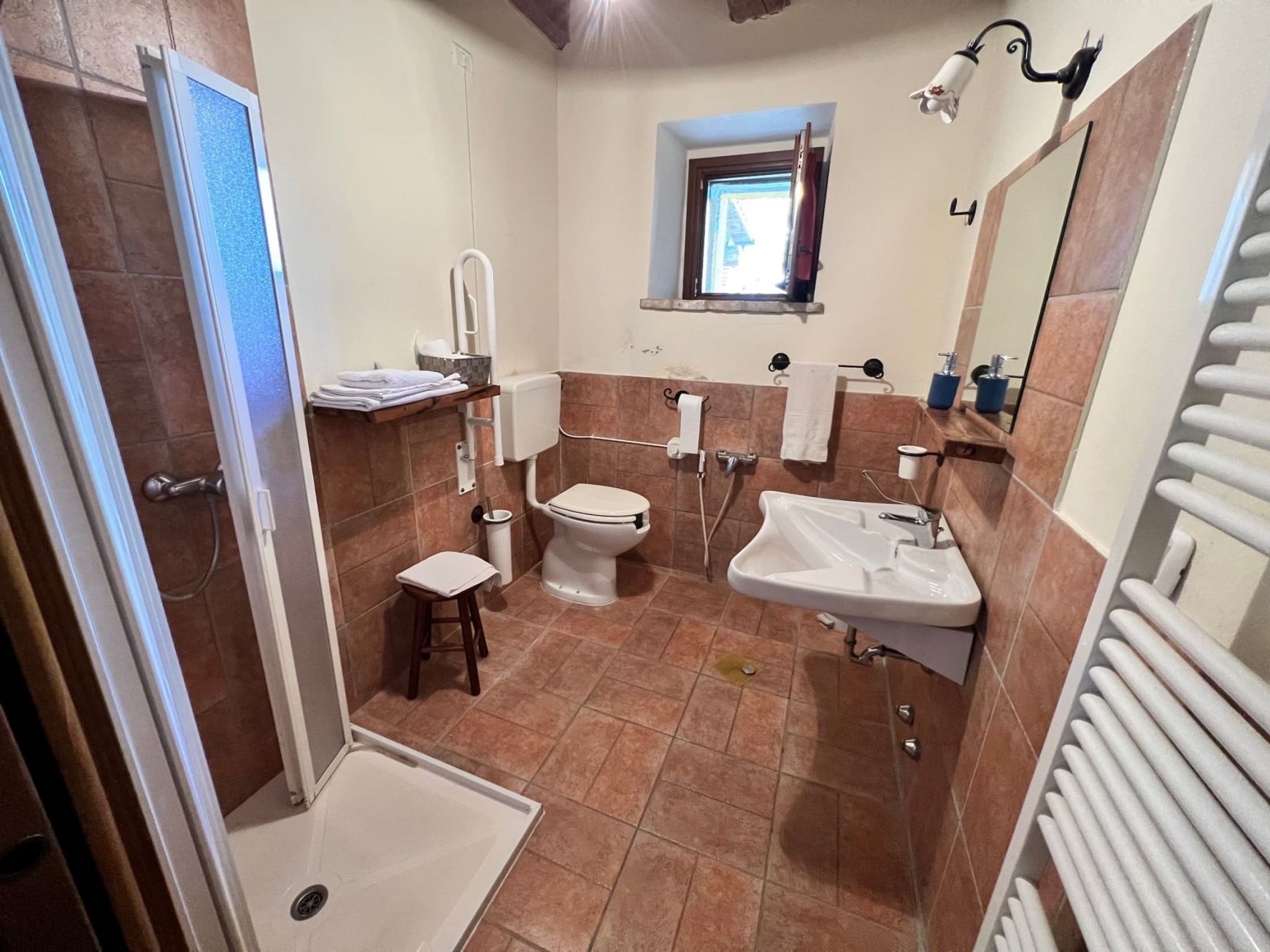 Casale/struttura ricettiva ristrutturato in vendita nelle Marche. PREZZO RIBASSATO